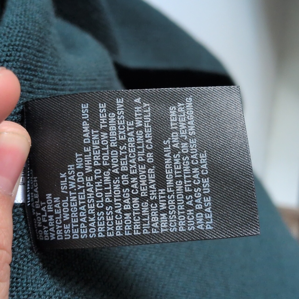 Uniqlo 3D Knit Merino Wool Flare Dress Forest Green - Picture 5 of 7